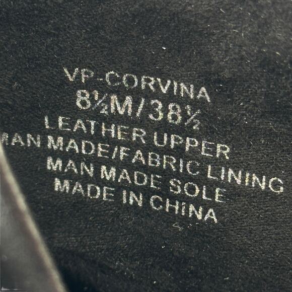 VINCE CAMUTO Corvina Studded Moto Boot SZ 8.5 Women’s Black Leather Buckle Edgy - Picture 12 of 12